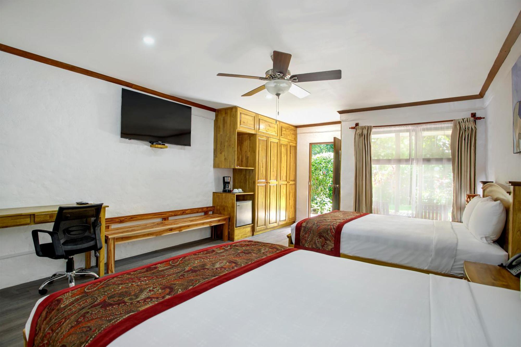 Hacienda Guachipelin Volcano Ranch Hotel & Hot Springs Либерия Экстерьер фото